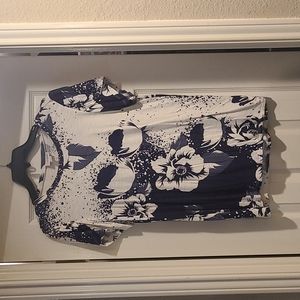 Lularoe shirt